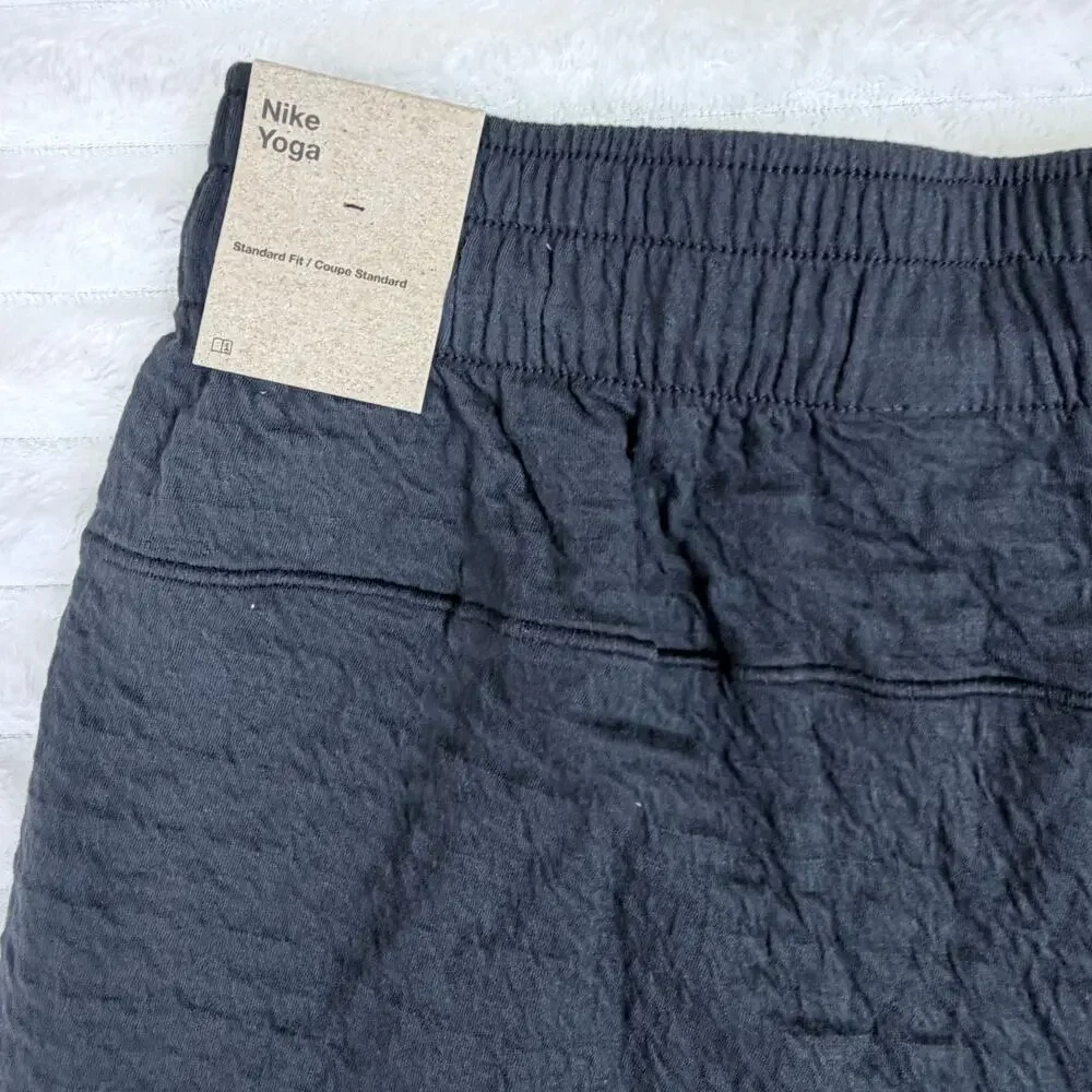 NWT Nike Yoga Dri-FIT Men's Standard Fit Training Shorts Black Medium